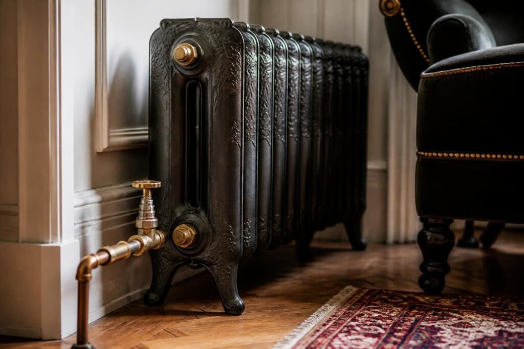 Robinetterie pour radiateur en fonte : guide complet 2025