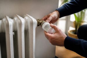 Thermostat pour radiateur en fonte : compatibilité et installation